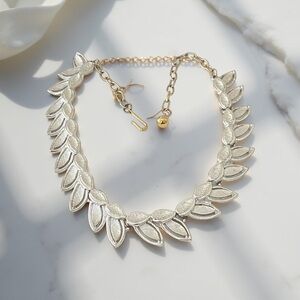 Arthur  Pepper designed this Silver Nature-Inspired Leaf Necklace
